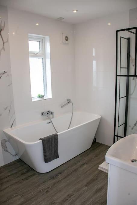 Apartament Stylish Retreat In Leigh-On-Sea Southend-on-Sea Zewnętrze zdjęcie