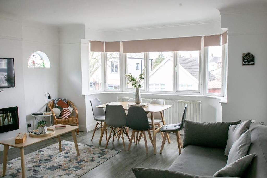 Apartament Stylish Retreat In Leigh-On-Sea Southend-on-Sea Zewnętrze zdjęcie