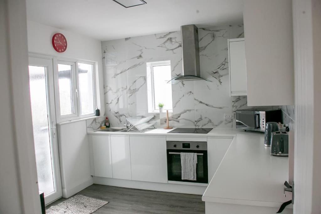 Apartament Stylish Retreat In Leigh-On-Sea Southend-on-Sea Zewnętrze zdjęcie