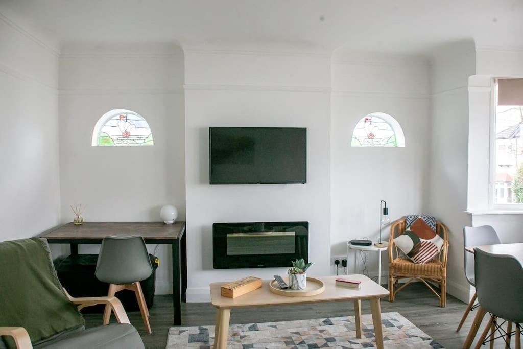 Apartament Stylish Retreat In Leigh-On-Sea Southend-on-Sea Zewnętrze zdjęcie